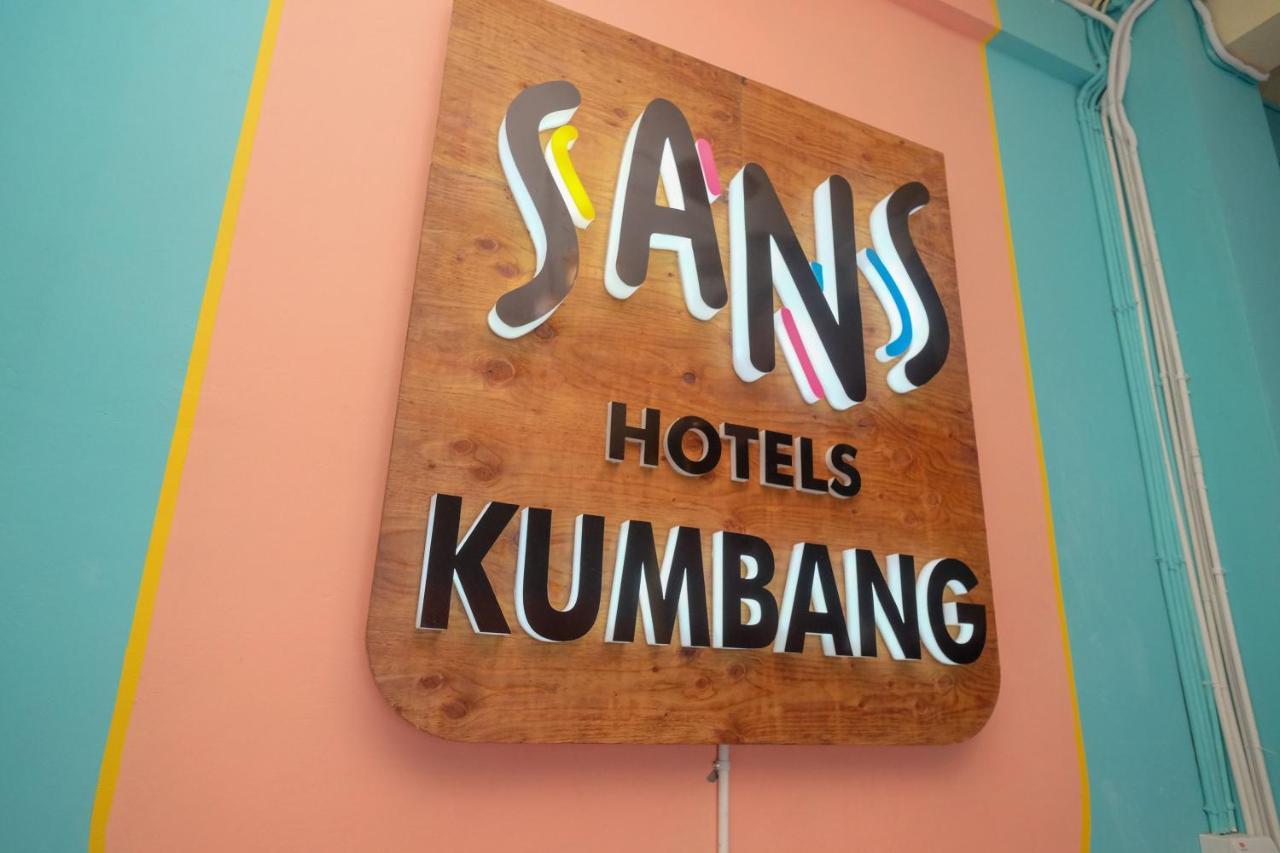 Sans Hotel Kumbang Yogyakarta By Reddoorz Exteriör bild