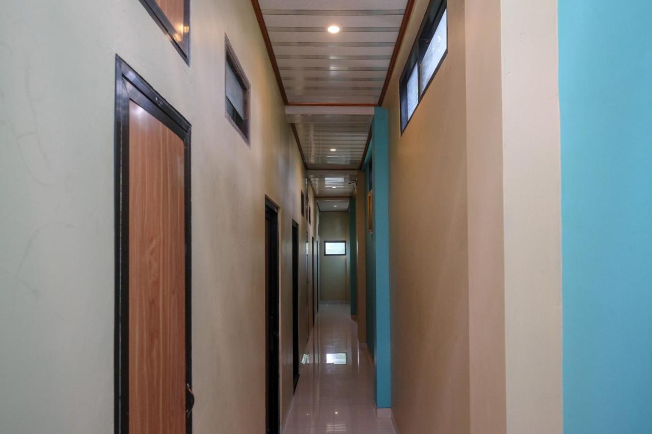Sans Hotel Kumbang Yogyakarta By Reddoorz Exteriör bild
